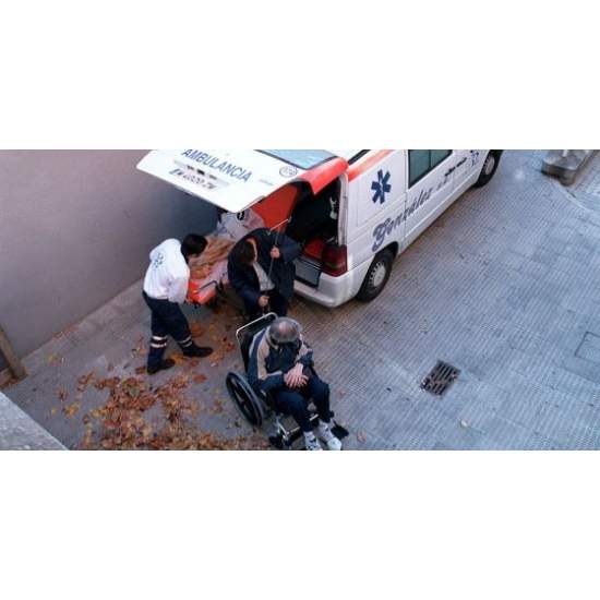 LOS CRÓNICOS A PAGAR LA AMBULANCIA
