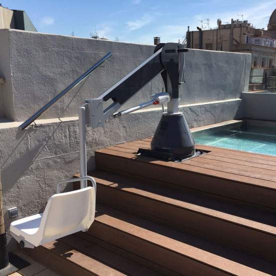 Metalu 3000 Fixed Battery Aquatic Lift
