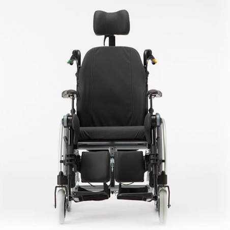 Luta och luta rullstol för placering av Rea Clematis
