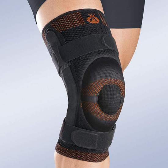 Rodillera Elastica Transpirable Con Rotula Cerrada Rodete De Silicona Y Flejes Metalicos Con Articulación Policéntrica Orliman 8