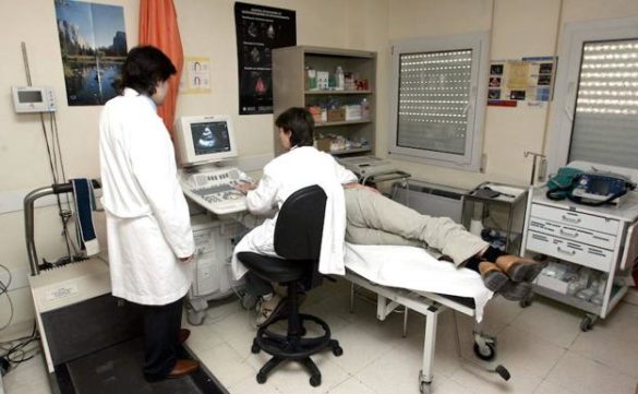 los-medicos-en-pie-de-guerra-exigen-recuperar-la-inversion-sanitaria