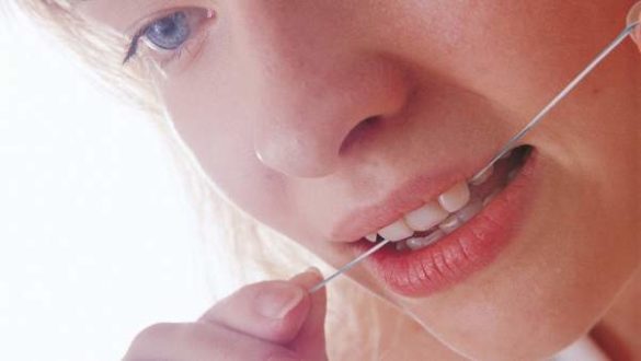 un-estudio-detecta-sustancias-quimicas-toxicas-en-tres-hilos-dentales-que-se-comercializan