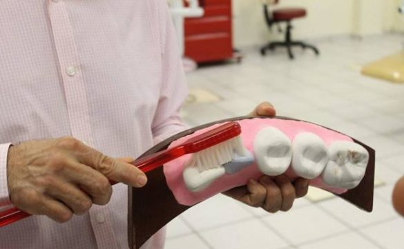 cepillarse-los-dientes-puede-ayudar-a-prevenir-la-disfuncion-erectil