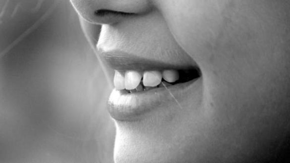 del-tamano-de-un-guisante-esta-es-la-cantidad-de-pasta-de-dientes-recomendada-para-tus-hijos