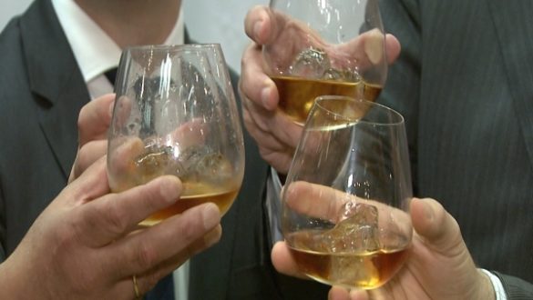 el-parlamento-europeo-apoya-fijar-un-limite-maximo-al-azucar-en-las-bebidas-alcoholicas-en-toda-la-union-europea