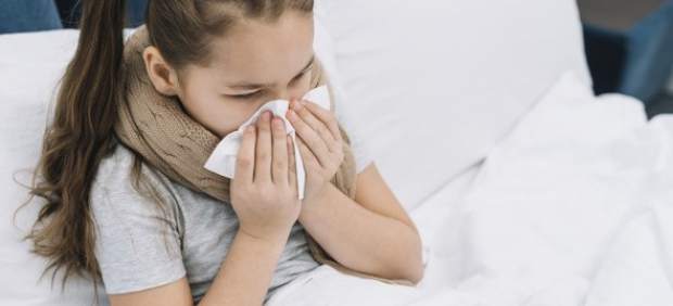 ¿Cómo distingo si mi hijo tiene alergia o un resfriado?