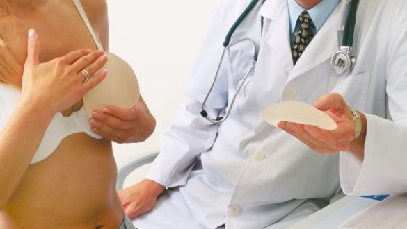espana-no-retira-los-implantes-mamarios-prohibidos-en-francia-por-riesgo-de-cancer