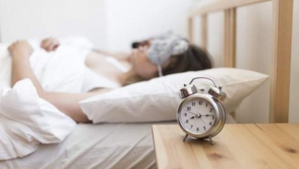 un-cuarto-de-hora-menos-de-sueno-por-la-noche-ya-influye-en-el-rendimiento-laboral
