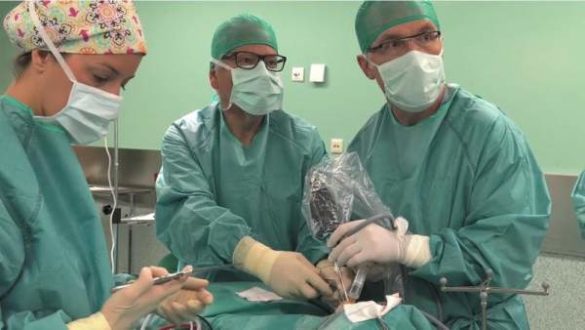 extirpan-un-tumor-cerebral-por-la-nariz-a-una-nina-de-cuatro-anos