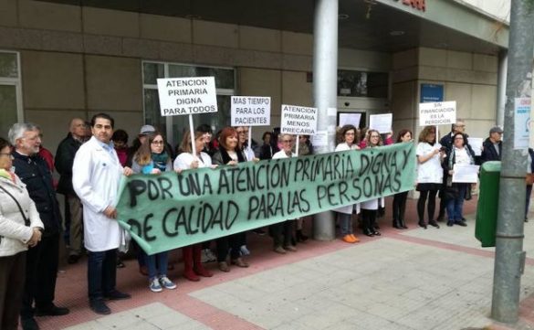 treinta-medidas-para-sacar-de-la-uci-a-la-atencion-primaria