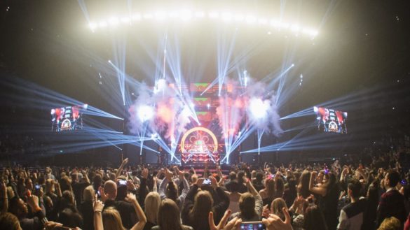 las-luces-de-los-festivales-de-musica-electronica-elevan-el-riesgo-de-ataque-epileptico