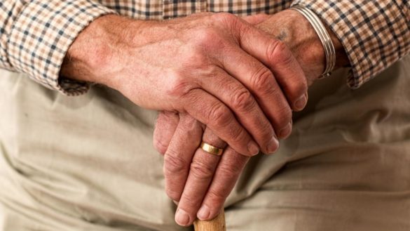 un-estudio-demuestra-que-el-parkinson-se-origina-en-el-tracto-digestivo