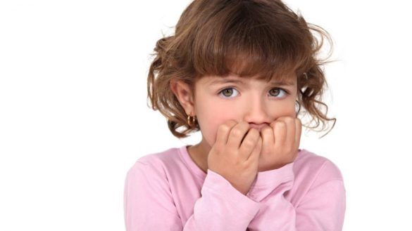 como-hacer-que-un-nino-deje-de-morderse-las-unas