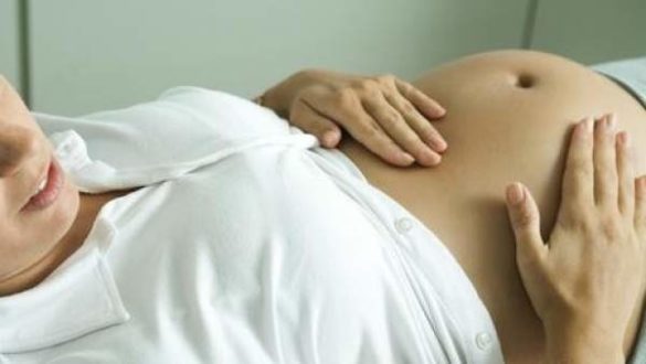 por-que-algunas-mujeres-se-comen-la-placenta-los-expertos-advierten-de-los-peligros-de-hacerlo