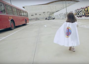 un-corto-para-entender-el-drama-de-los-ninos-con-piel-de-mariposa-a-quienes-un-abrazo-les-causa-heridas