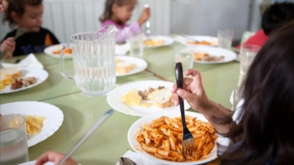 los-menus-escolares-a-examen-faltan-legumbres-y-fruta-y-sobran-hidratos-de-carbono