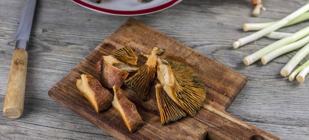 Alubias verdinas con setas