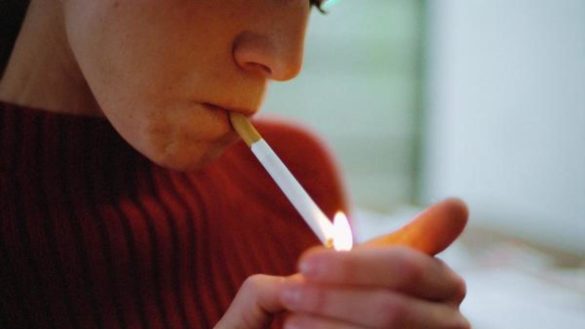 nueva-york-implanta-los-21-anos-como-edad-minima-para-fumar
