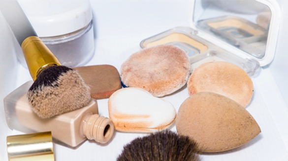 la-mayoria-de-los-productos-de-maquillaje-usados-contienen-superbacterias