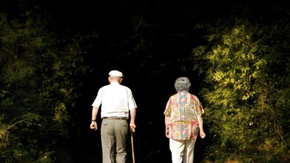 caminar-despacio-cual-es-su-relacion-con-el-deterioro-cognitivo