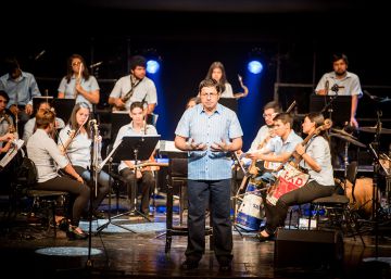 la-basura-suena-a-musica-en-el-teatro-real
