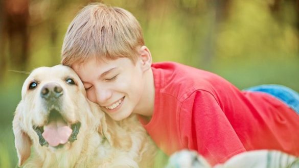 cinco-beneficios-de-que-los-ninos-crezcan-con-mascotas