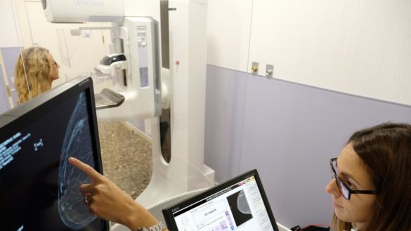 dos-productos-quimicos-de-cosmeticos-y-cremas-solares-pueden-favorecer-el-desarrollo-del-cancer-de-mama