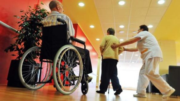 en-espana-faltan-mas-de-70.000-plazas-en-residencias-para-mayores-y-solo-cinco-comunidades-cumplen-la-ratio