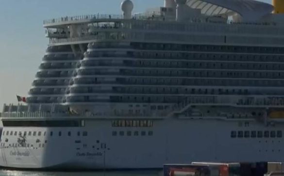 6.000-personas-bloqueadas-en-un-crucero-en-italia-ante-un-posible-caso-de-coronavirus