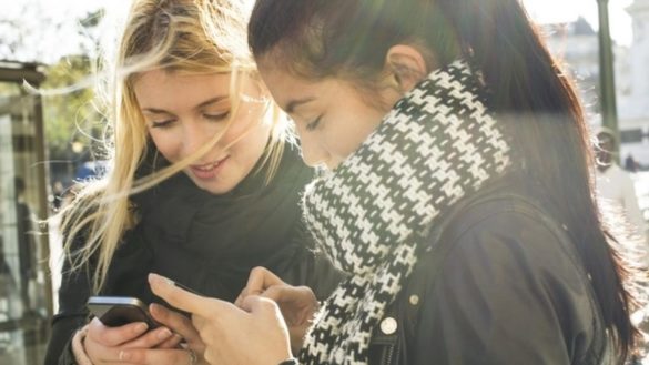 como-puede-ayudar-la-educacion-emocional-a-mejorar-la-relacion-entre-padres-e-hijos-adolescentes