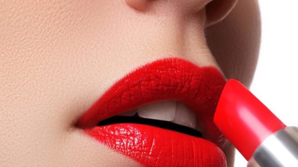el-sector-de-la-cosmetica-responde-a-la-ocu-sobre-posibles-pintalabios-toxicos-se-pueden-usar-con-total-garantia