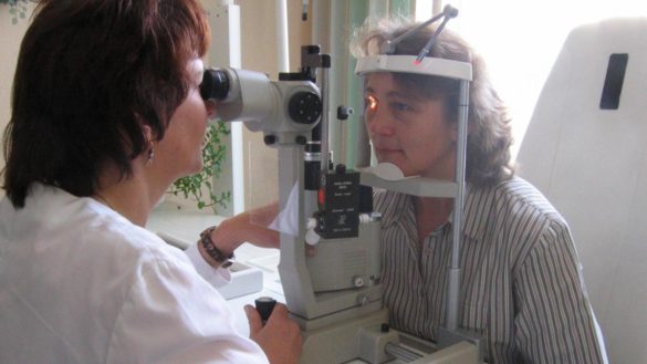 un-tratamiento-contra-el-cancer-esta-dando-a-los-pacientes-vision-nocturna