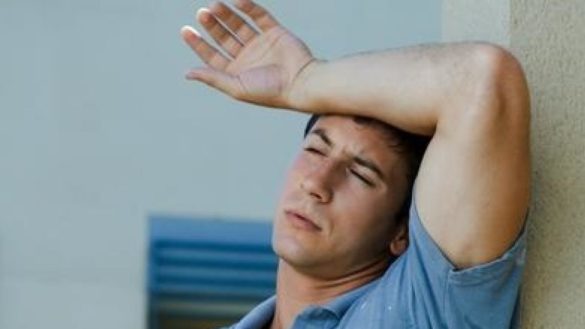 sudas-demasiado-como-combatir-la-sudoracion-excesiva-o-hiperhidrosis