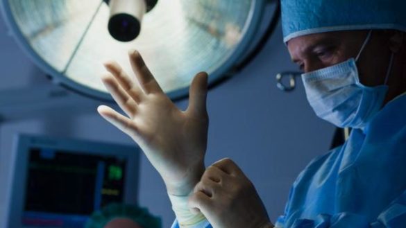 guantes-de-nitrilo-desechables-sirven-para-el-coronavirus-casos-de-uso-y-donde-se-compran