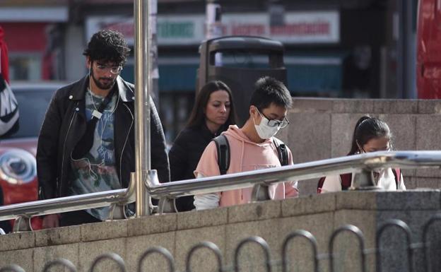 España entra en una nueva fase de la epidemia tras duplicarse el ritmo de contagios de coronavirus