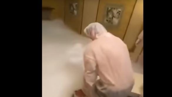 por-que-el-hielo-seco-provoco-la-muerte-de-tres-personas-en-la-fiesta-de-la-influencer-rusa