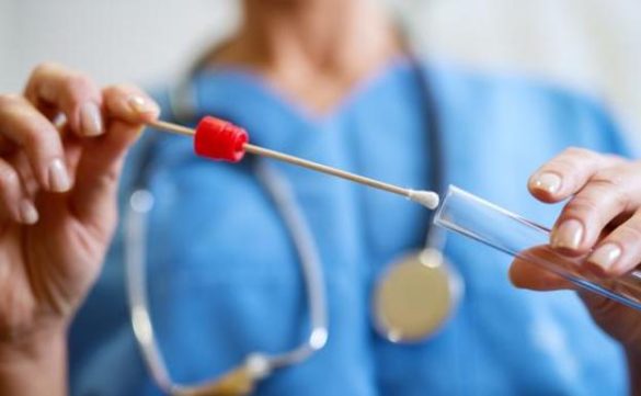 alertan-de-una-estafa-con-falsos-sanitarios-que-dicen-hacer-pruebas-de-coronavirus-a-domicilio