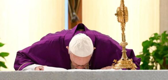 el-papa-concede-indulgencias-plenarias-a-los-enfermos-de-coronavirus-y-a-quienes-les-cuidan