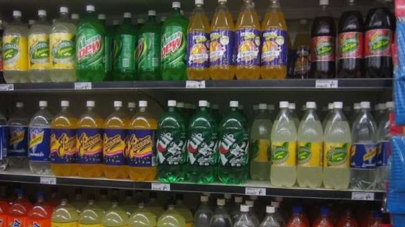 fritos-y-bebidas-azucaradas-una-tentacion-a-evitar-durante-el-confinamiento-por-el-coronavirus
