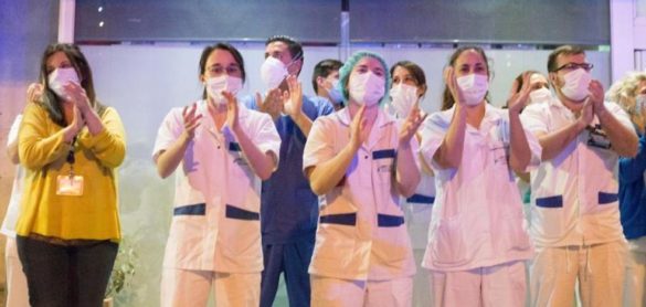 una-juez-da-a-ayuso-24-horas-para-proporcionar-equipos-de-proteccion-a-los-sanitarios