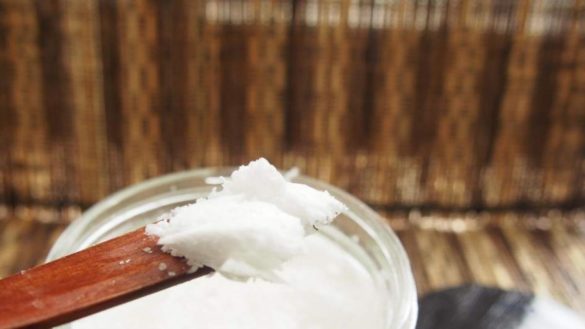 aceite-de-coco-para-hidratar-el-cabello-beneficios-y-como-se-usa