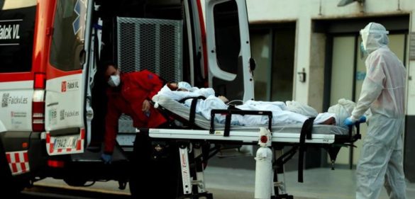 la-pandemia-en-espana-repunta-levemente-por-la-acumulacion-de-casos-del-fin-de-semana