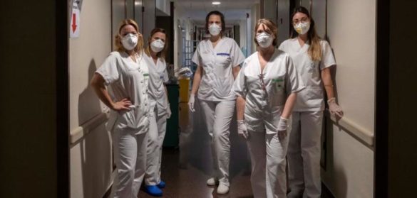 tres-de-cada-cuatro-sanitarios-contagiados-por-la-covid-19-son-mujeres