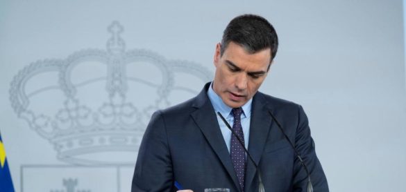 casado-y-abascal-acusan-a-sanchez-de-mentir-sobre-el-numero-de-test