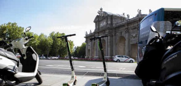 madrid-autoriza-la-vuelta-de-los-patinetes-a-las-calles-y-sera-obligatorio-el-uso-de-guantes