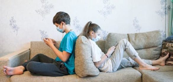 como-gestionar-el-estres-tecnologico-de-los-adolescentes-durante-el-confinamiento