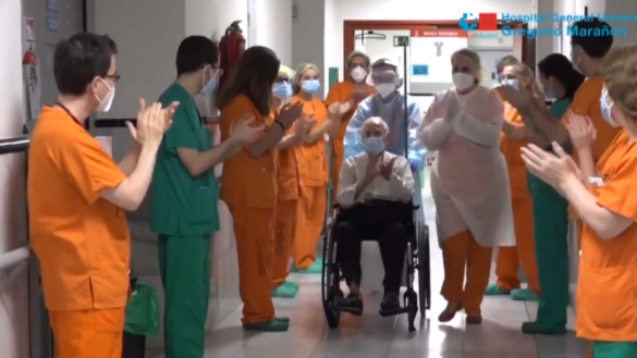pedro-de-88-anos-dado-de-alta-tras-mas-de-un-mes-ingresado-por-coronavirus