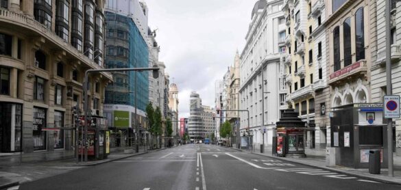 los-confinamientos-y-la-inmunidad-de-rebano-agitan-el-debate-cientifico