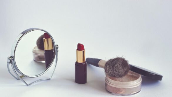 peligros-de-usar-productos-cosmeticos-caducados