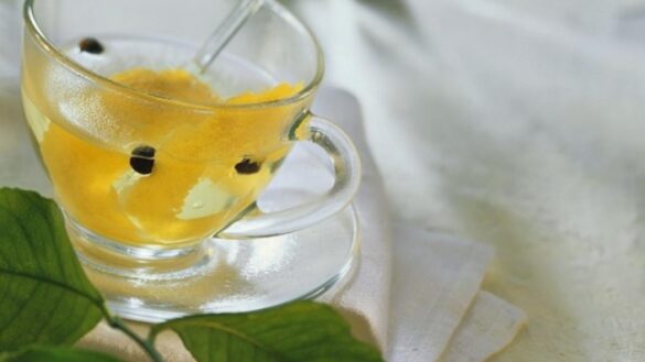 ni-con-limon,-ni-caliente:-el-agua-no-hace-que-los-kilos-de-mas-desaparezcan